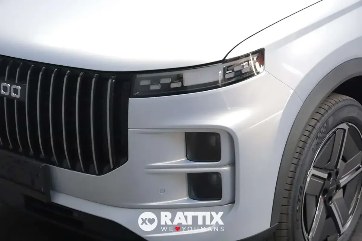 Nuova Jaecoo 7 143 CV (105 kW) 2026 Moonlight silver tetto black SUV