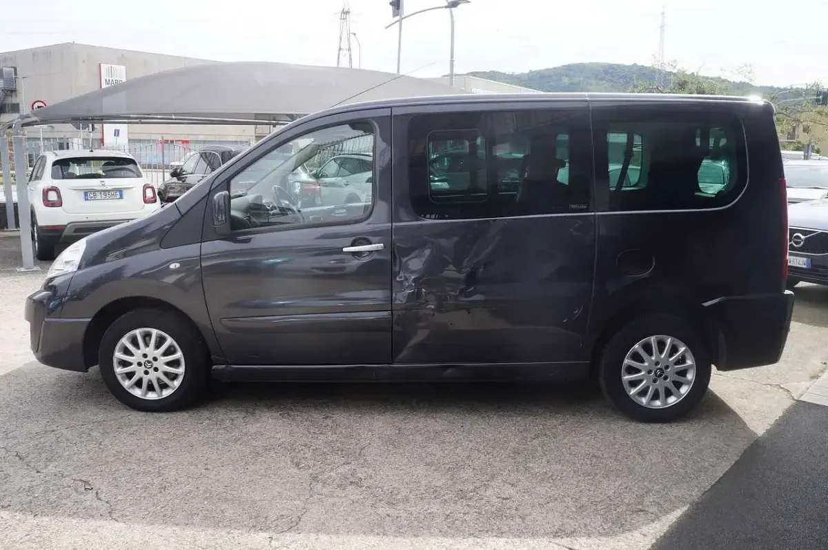 Usata Citroën Jumpy 163 CV (119 kW) 2012 Grigio Monovolume