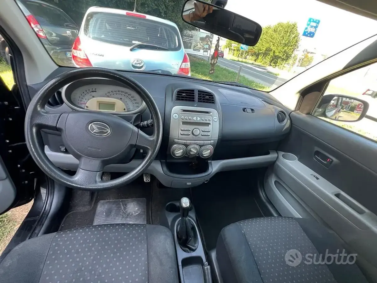 Usata Daihatsu Sirion 69 CV (50 kW) 2010 Nero Utilitaria
