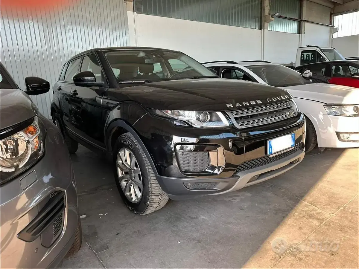 Usata Land Rover Range Rover evoque HSE 179 CV (131 kW) 2018 Nero SUV