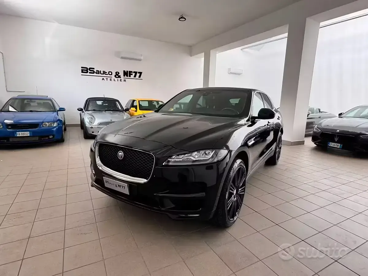 Usata Jaguar F-Pace Prestige 180 CV (132 kW) 2016 Nero SUV