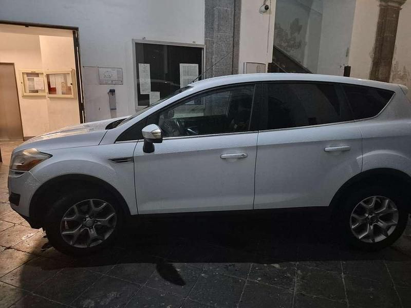 Usata Ford Kuga 140 CV (102 kW) 2009 Bianco SUV