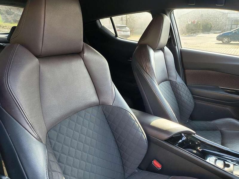 Usata Toyota C-HR Lounge 122 CV (89 kW) 2018 Marrone SUV