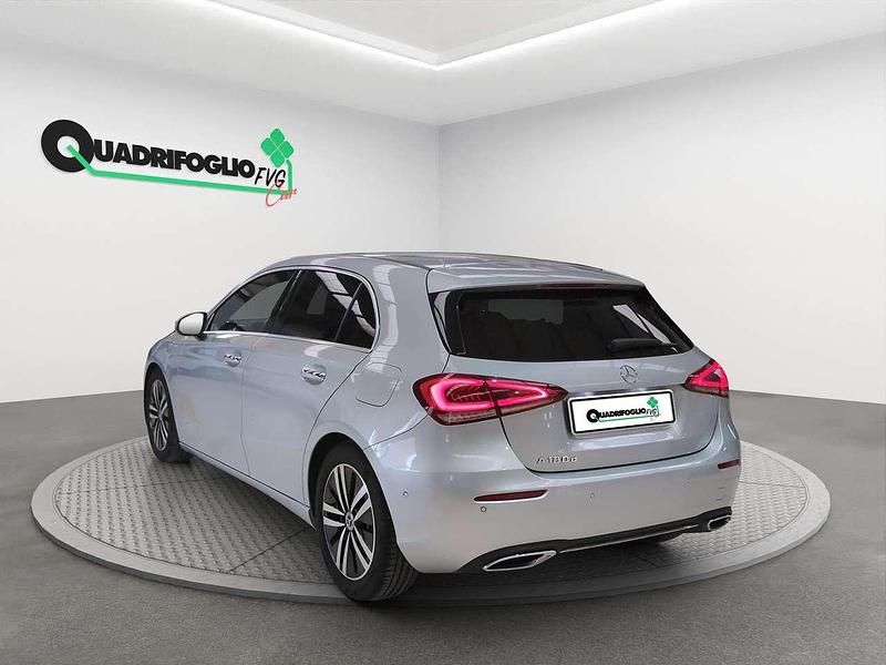 Usata Mercedes A180 116 CV (85 kW) 2021 Grigio Berlina