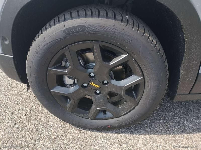 Nuova Jeep Avenger North 136 CV (100 kW) 2026 Grigio SUV