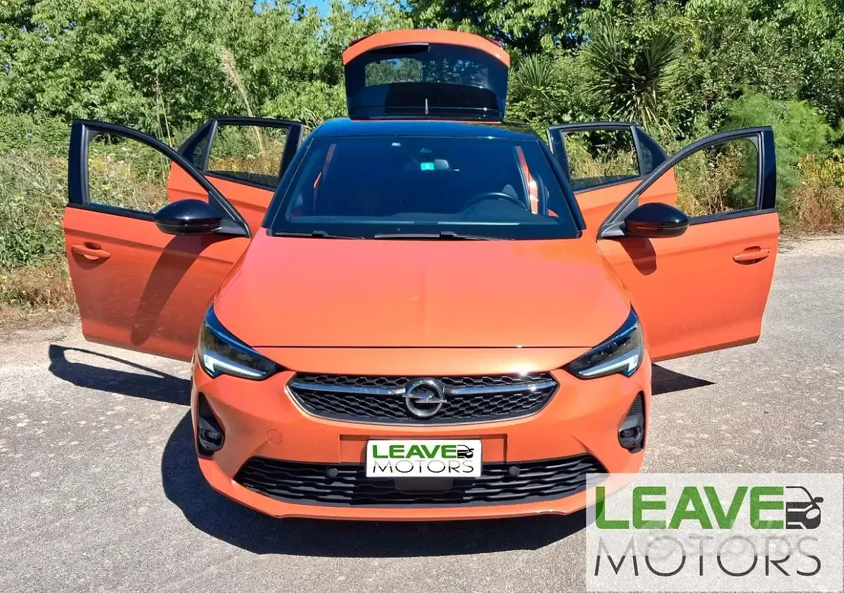 Usata Opel Corsa Design & Tech 101 CV (74 kW) 2022 Utilitaria