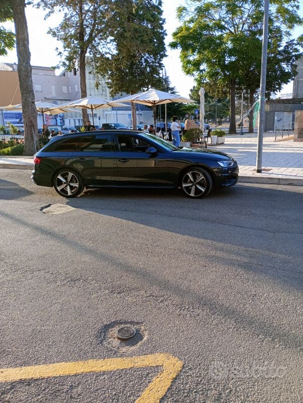 Usata 2021 Audi A4 S-Line Tre volumi | 23.500 € (Super prezzo) - Immagine 1/4
