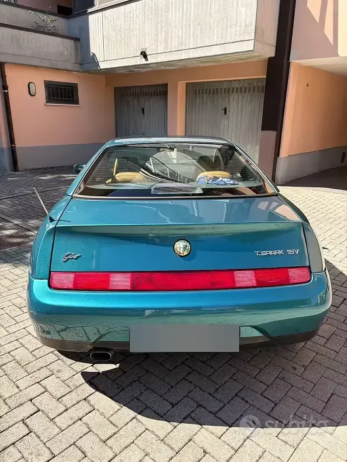 Usata Alfa Romeo GTV 150 CV (110 kW) 1998 Verde Coupé