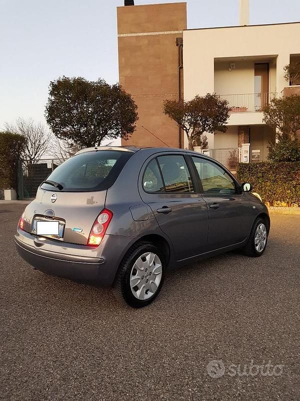 Usata Nissan Micra 80 CV (58 kW) 2009 Grigio Berlina