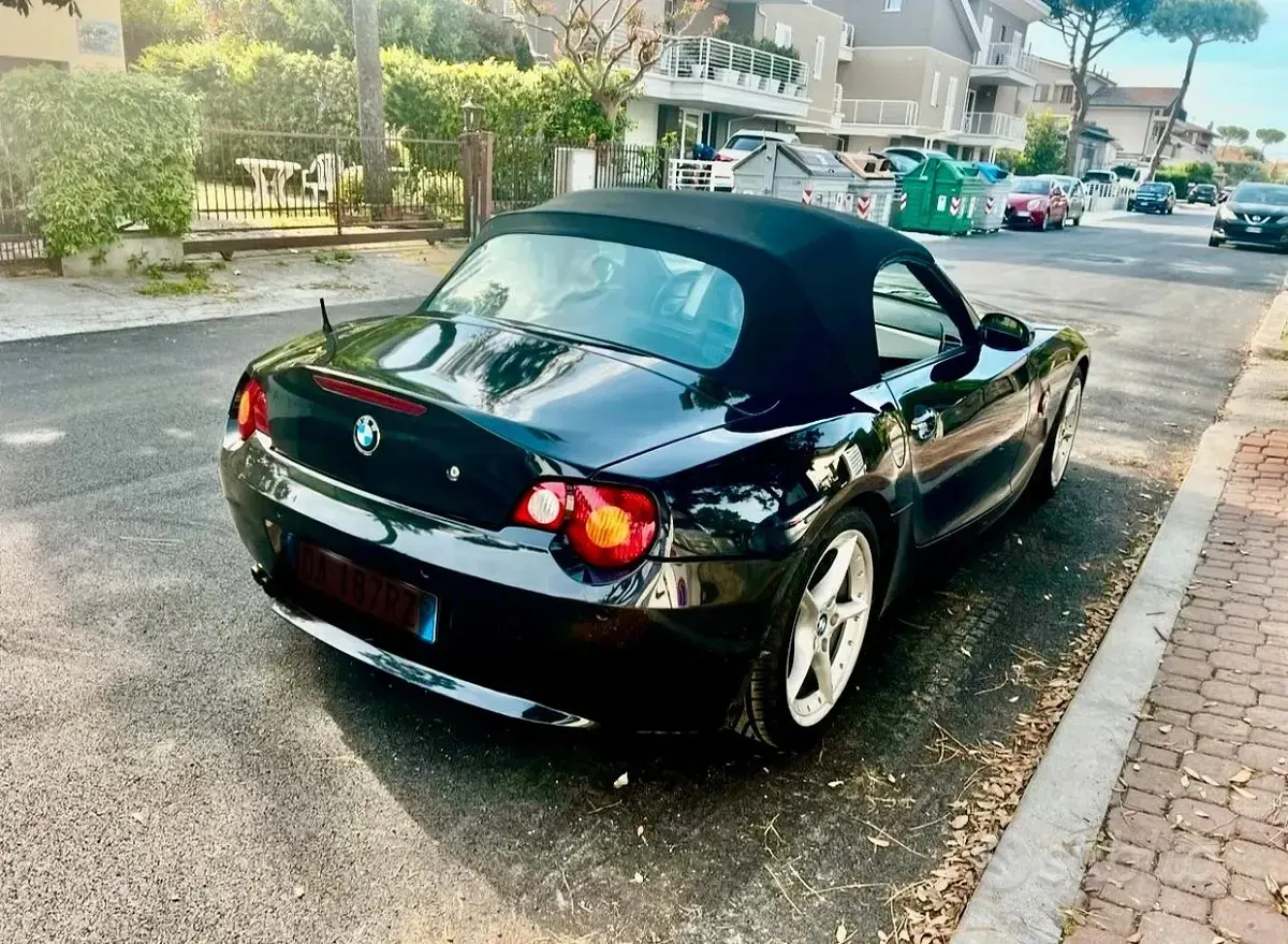 Usata BMW Z4 170 CV (125 kW) 2004 Nero Cabrio