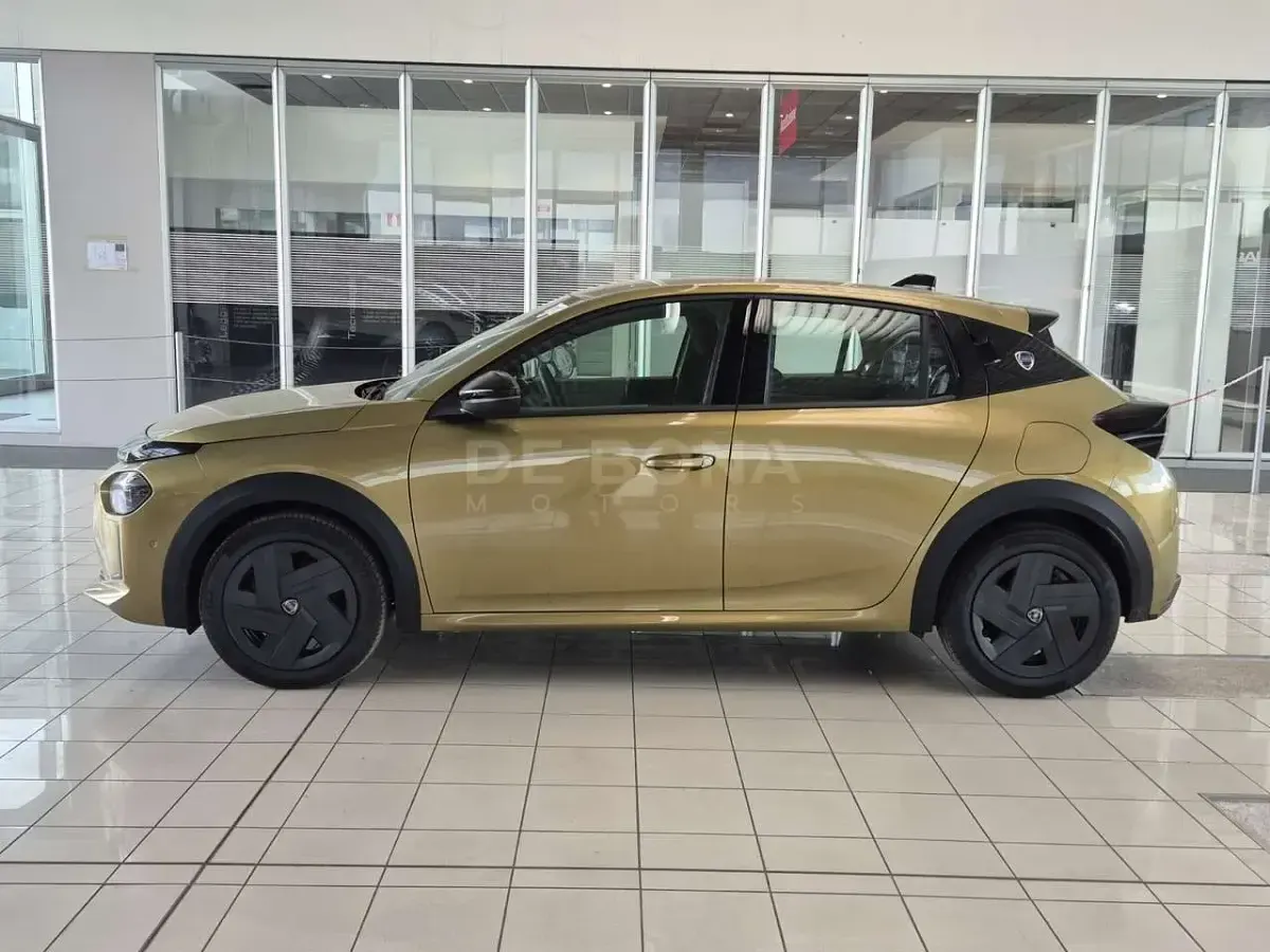 Novo Lancia Ypsilon 110 HP (80 kW) 2026 Dourado Citadino