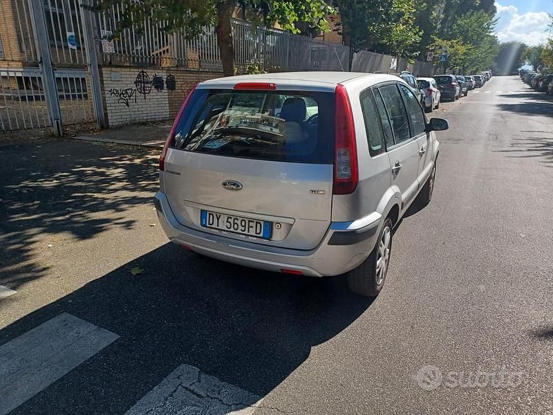 Usata Ford Fusion 80 CV (58 kW) 2009 Grigio Berlina