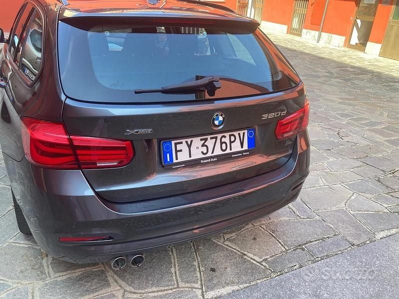 Usata BMW 320 2018 Grigio Station wagon