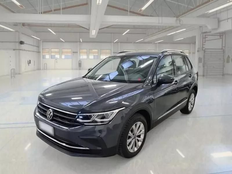 Usata 2021 VW Tiguan Life SUV | 23.800 € (Ottimo prezzo) - Immagine 1/4