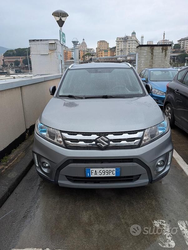 Usata Suzuki Vitara 120 CV (88 kW) 2015 Grigio SUV