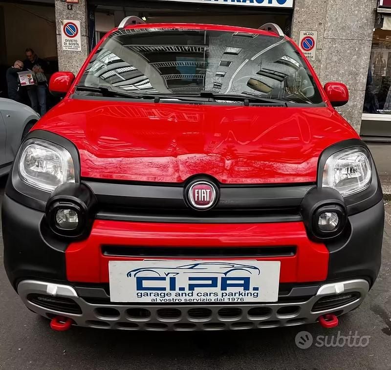 Usata Fiat Panda Cross Cross 95 CV (69 kW) 2017 Rosso Utilitaria