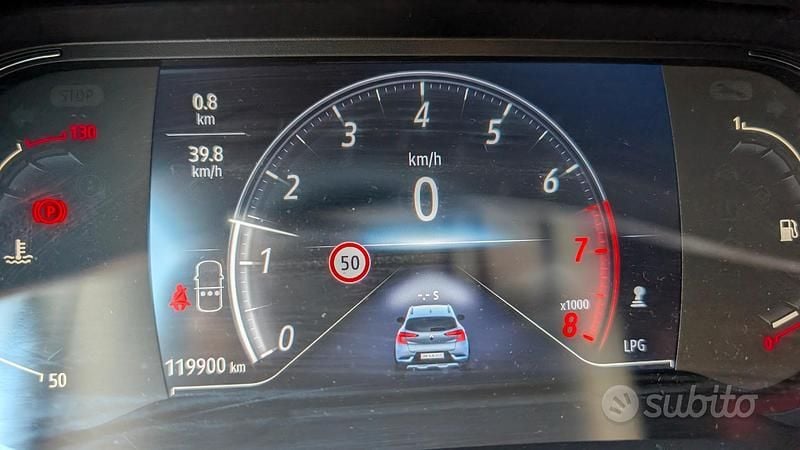 Usata Renault Captur 101 CV (74 kW) 2020 Grigio SUV