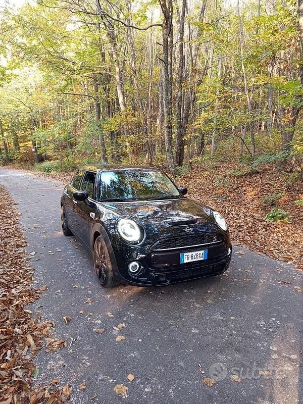 Usata Mini Cooper S 2019 Blu Utilitaria