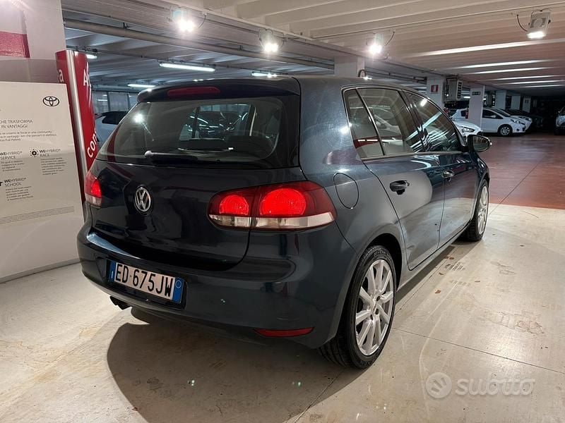 Usata VW Golf VI Highline 122 CV (89 kW) 2010 Blu Utilitaria