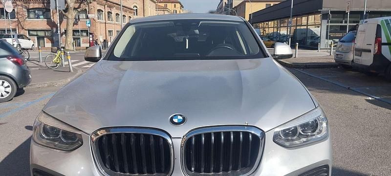 Usata BMW X4 184 CV (135 kW) 2021 Argento SUV