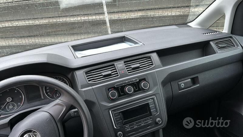 Usata VW Caddy 102 CV (75 kW) 2015 Bianco Monovolume