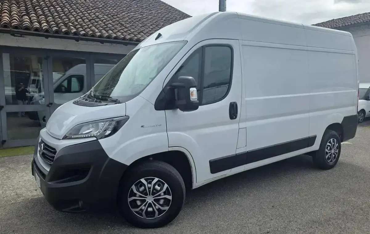 Usata Fiat Ducato 58 kW (79 CV) 2021 Bianco Furgone