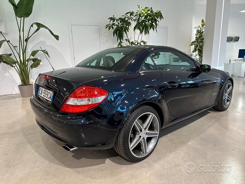 Usata Mercedes SLK200 163 CV (119 kW) 2004 Blu Cabrio