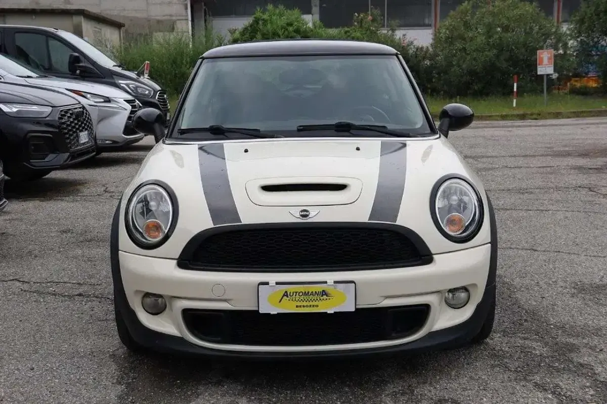 Usata Mini Cooper S 184 CV (135 kW) 2011 Bianco panna Utilitaria