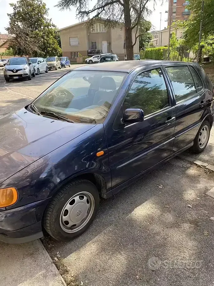Usata VW Polo 45 CV (33 kW) 1996 Blu Berlina