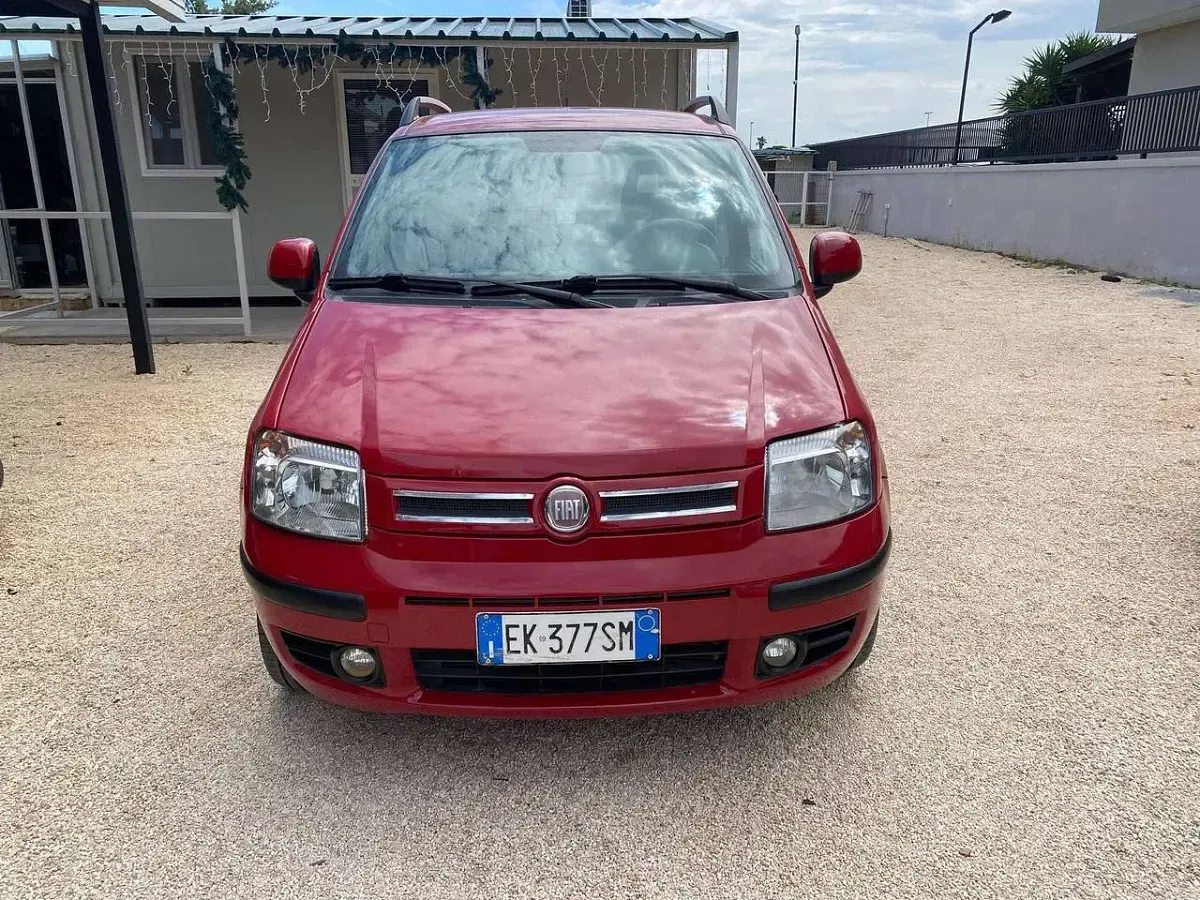 Usata Fiat Panda Dynamic 77 CV (56 kW) 2011 Rosso Utilitaria