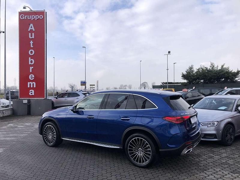 Usata Mercedes GLC300e AMG Line Premium Plus 197 CV (144 kW) 2023 Blu/azzurro SUV