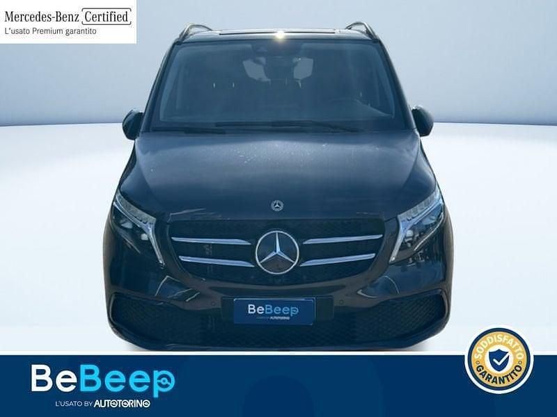 Usata Mercedes V250 Premium 190 CV (139 kW) 2022 Grigio metallizzato Monovolume