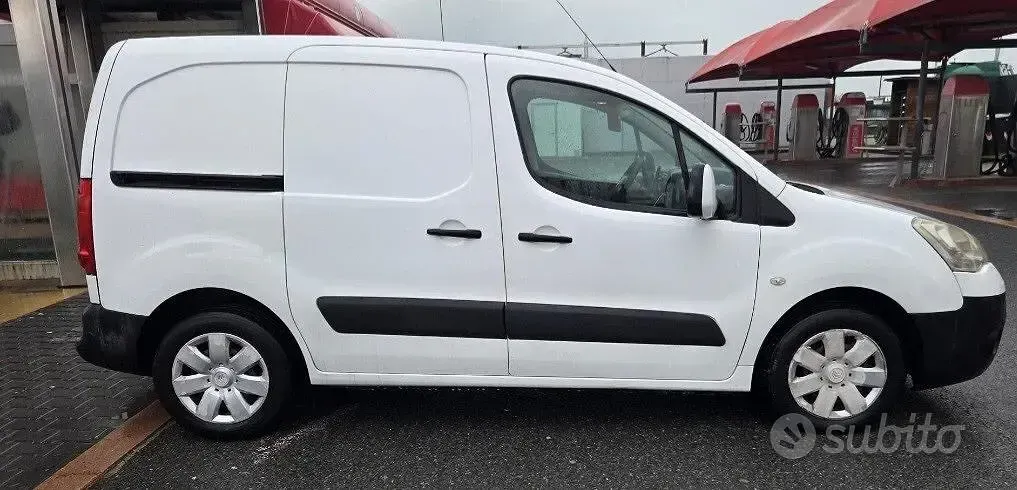 Usata Citroën Berlingo 102 CV (75 kW) 2018 Bianco Monovolume