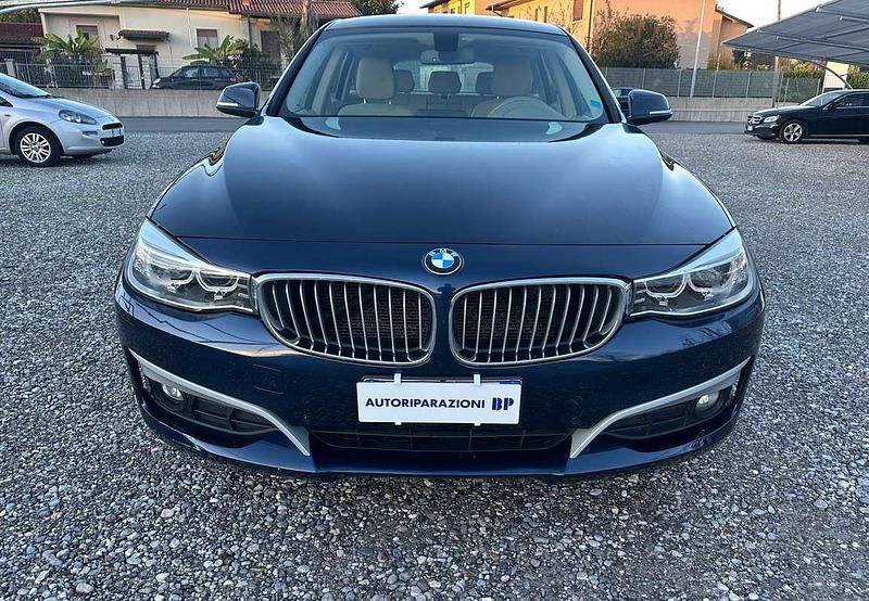 Usata BMW 318 Gran Turismo 143 CV (105 kW) 2013 Blu/azzurro Berlina