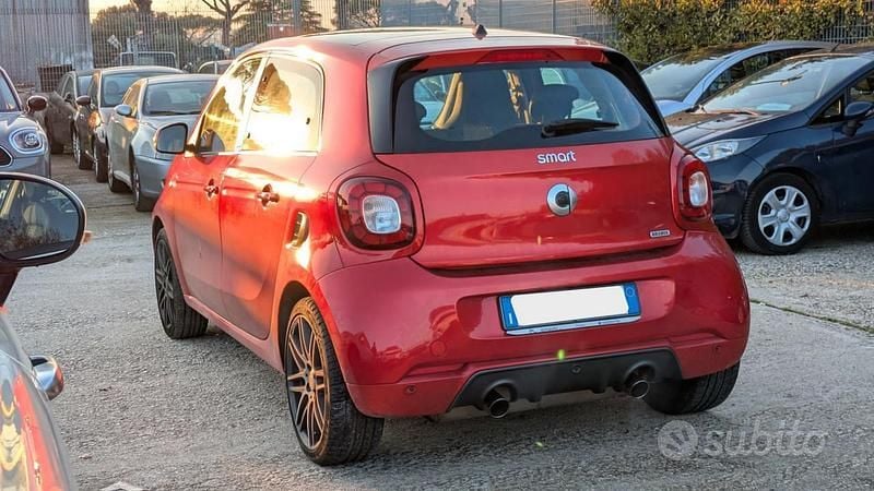 Usata Smart ForFour Brabus Xclusive 109 CV (80 kW) 2016 Rosso Utilitaria
