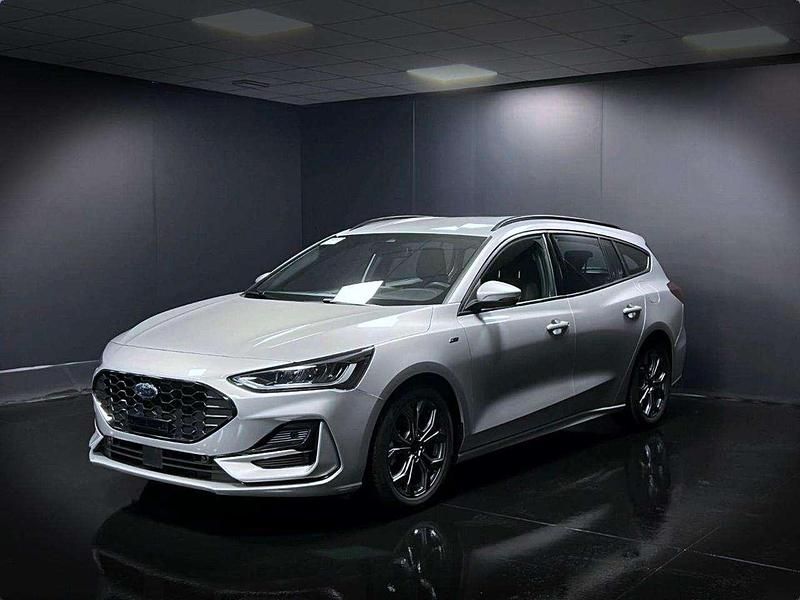 Argento Usata 2023 Ford Focus ST-Line Station wagon | 18.400 € (Buon prezzo) - Immagine 1/4