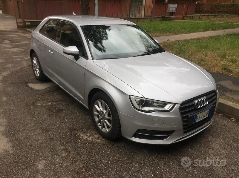 Gebraucht Audi A3 Ambition 105 PS (77 kW) 2014 Silber Coupé