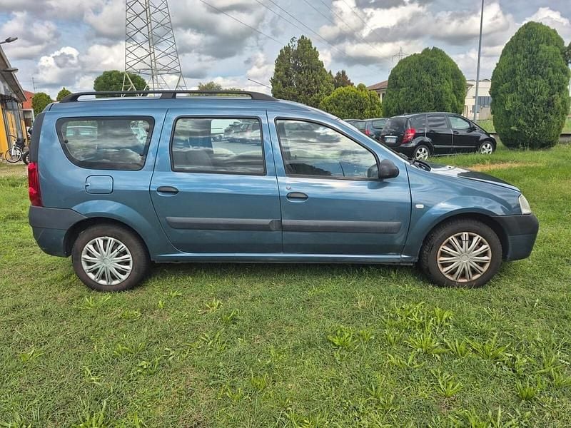 Usata Dacia Logan MCV Lauréate 104 CV (76 kW) 2007 Blu Station wagon