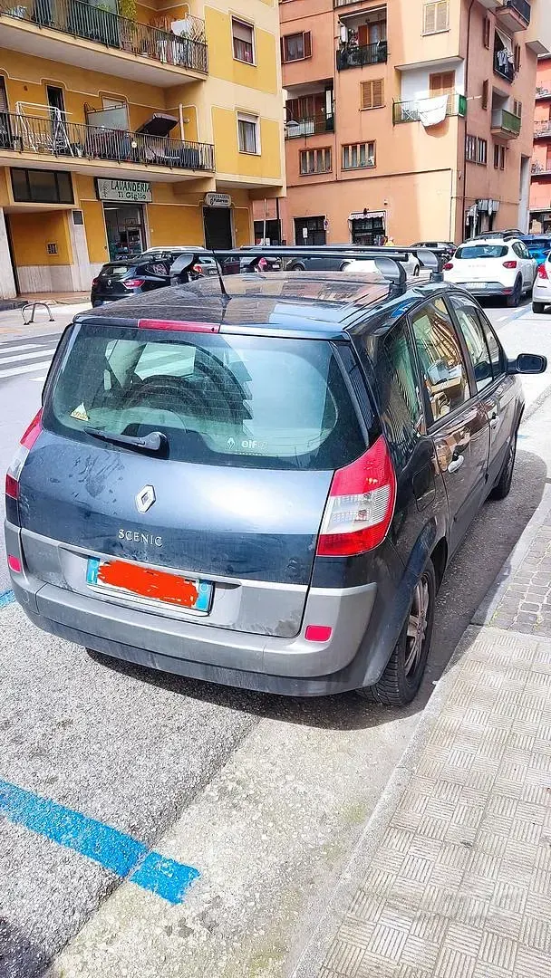 Usata Renault Scénic II 110 CV (80 kW) 2006 Monovolume