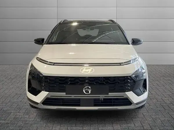 Nuova Hyundai Bayon 90 CV (66 kW) 2026 Atlas white + black roof SUV