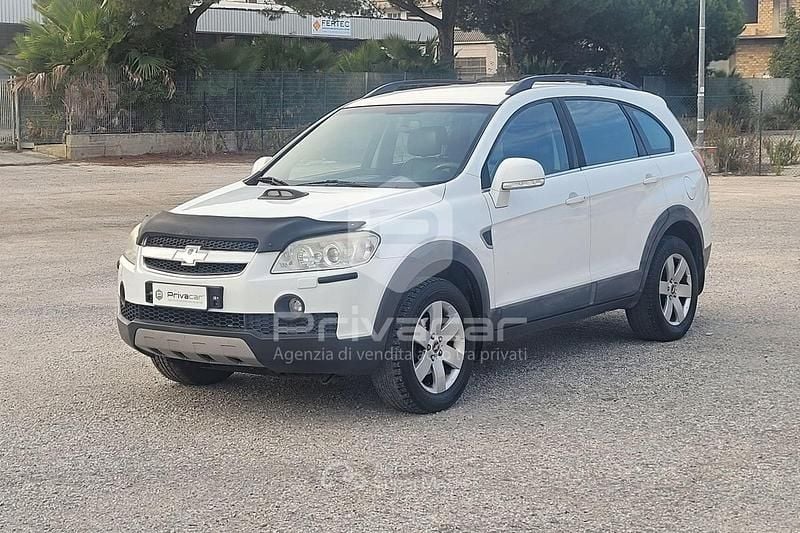 Usata Chevrolet Captiva LT 136 CV (100 kW) 2009 Bianco SUV