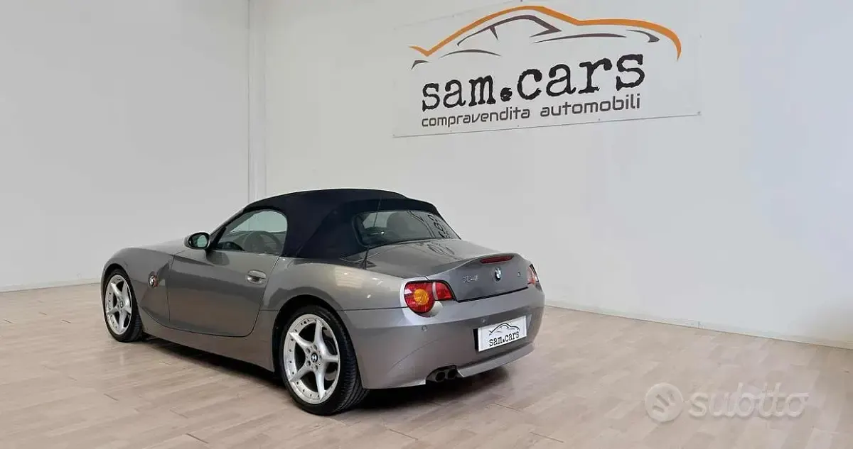 Usata BMW Z4 231 CV (169 kW) 2003 Grigio scuro Cabrio