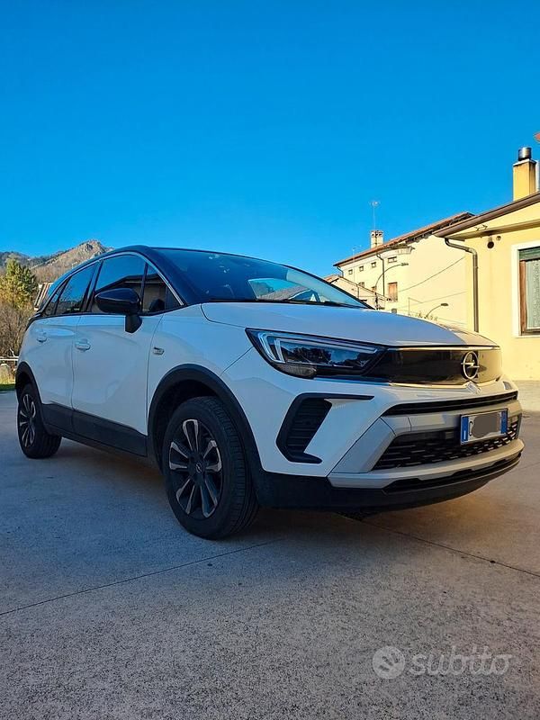 Usata Opel Crossland 110 CV (80 kW) 2024 SUV