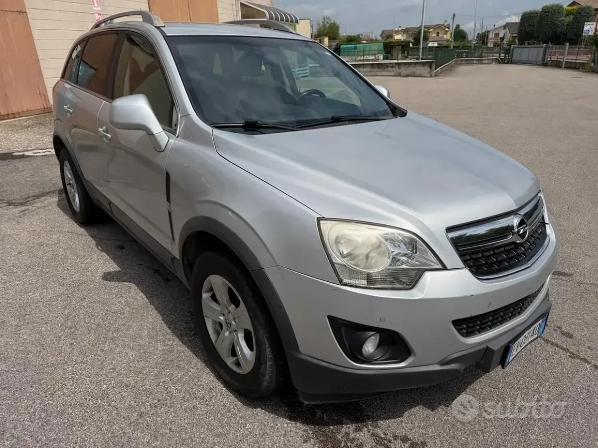 Usata Opel Antara Cosmo 163 CV (119 kW) 2014 Grigio SUV