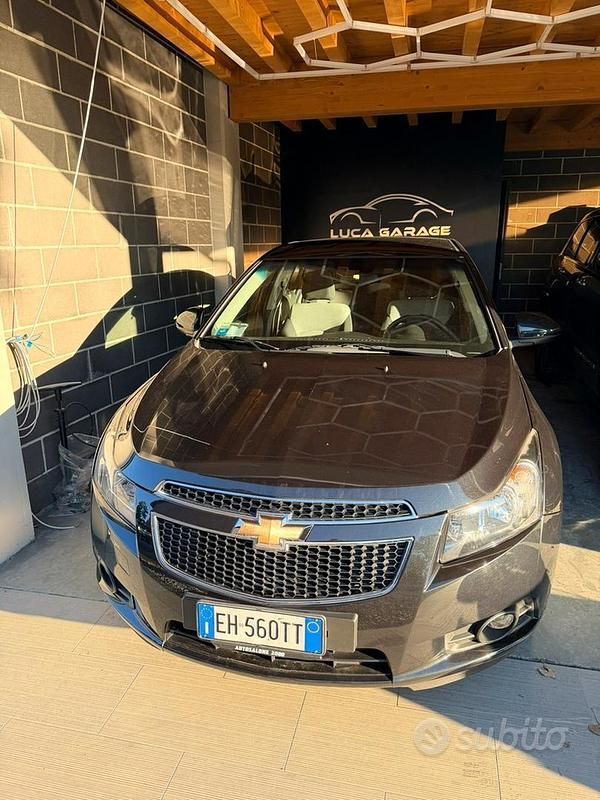 Nero Usata 2011 Chevrolet Cruze Tre volumi | 4700 € - Immagine 1/4