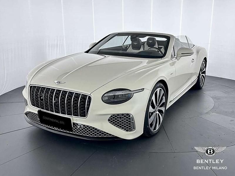 Nuova Bentley Continental 782 CV (575 kW) 2025 Bianco Cabrio