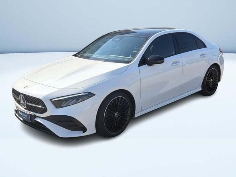 Usata Mercedes A220 AMG Line Premium Plus 190 CV (139 kW) 2024 Bianco Berlina