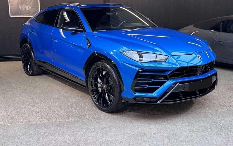 Usata Lamborghini Urus 650 CV (478 kW) 2021 Blu metallizzato SUV