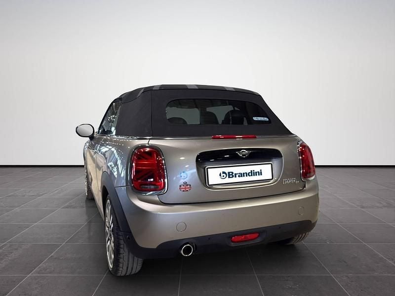 Usata Mini Cooper D Cabriolet Hype 116 CV (85 kW) 2018 Grigio met. Cabrio