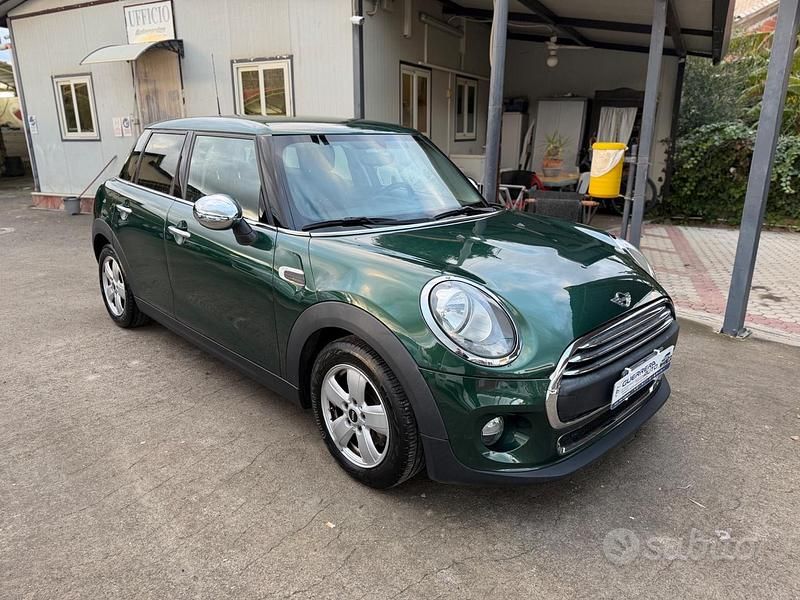 Usata Mini One D 95 CV (69 kW) 2015 Verde Utilitaria